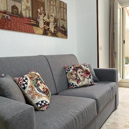 November House Cefalù Exteriér fotografie